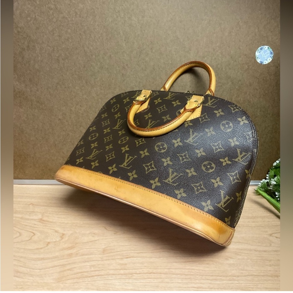 ✅AUTHENTIC VINTAGE LOUIS VUITTON ALMA MM
*FREE LV LOCK* - Picture 5 of 14